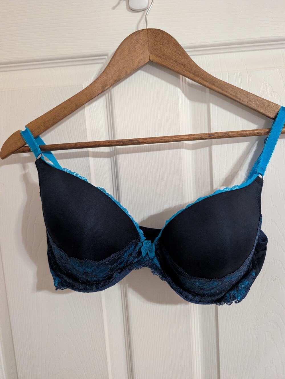 Adore Me Womens Bra Blue Lace Padded Wired Size 38D